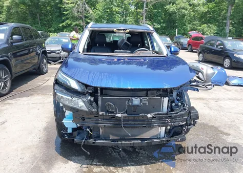 2022 Nissan Rogue Platinum Intelligent Awd z USA, uszkodzony, nr VIN JN8BT3DD1NW272452